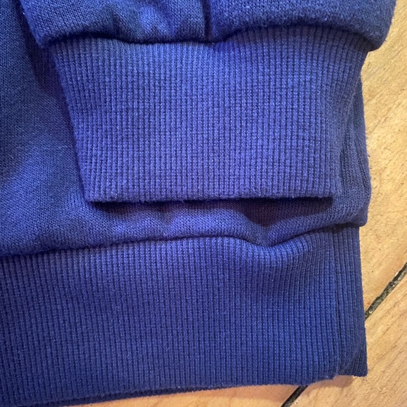 ⚡️SOLD⚡️Retro 90’s sweatshirt - Picture 6 of 6